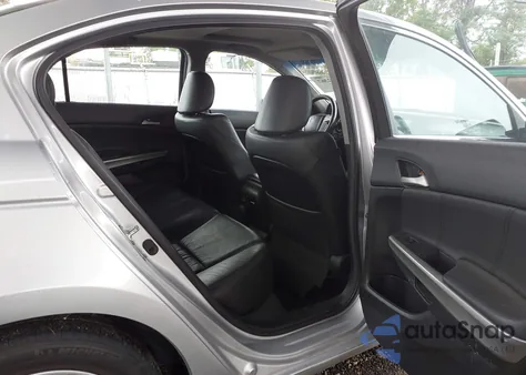 2010 Honda Accord 2.4 Ex-L z USA, uszkodzony, nr VIN 1HGCP2F89AA138277